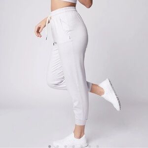 Feat BlanketBlend Move Joggers Light Lavender - Size Medium NWT